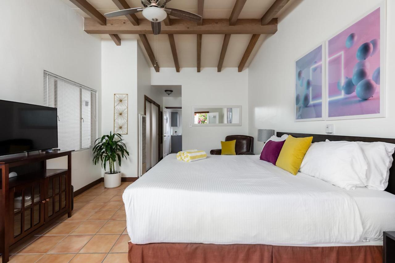 Float Palm Springs - Adults Only Hotel Bagian luar foto
