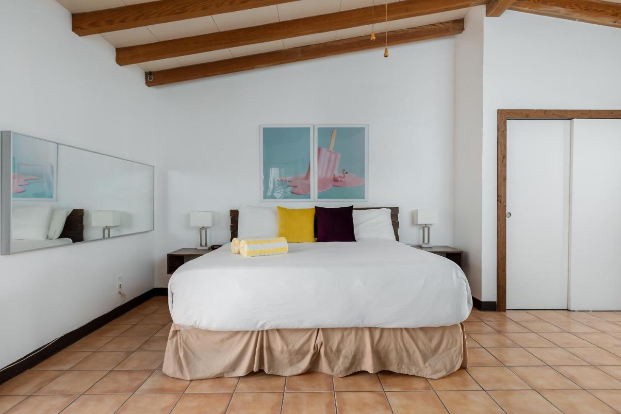 Float Palm Springs - Adults Only Hotel Bagian luar foto